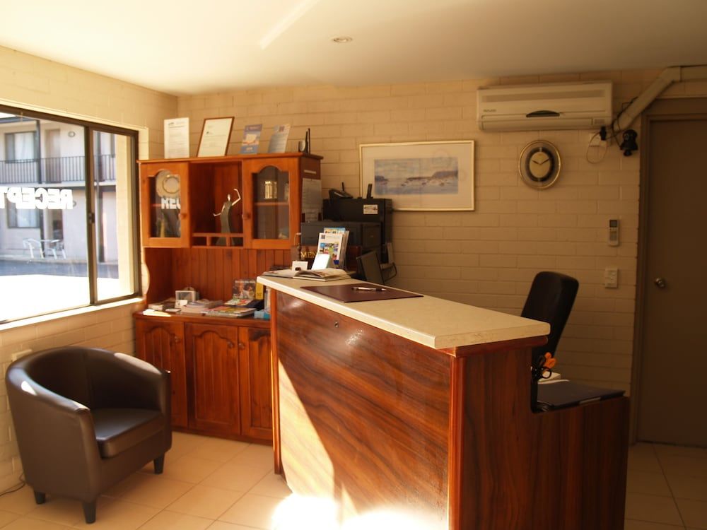 Pigeon House Motor Inn 2