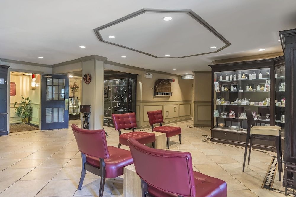 Inn on the Lake, Ascend Hotel Collection 2