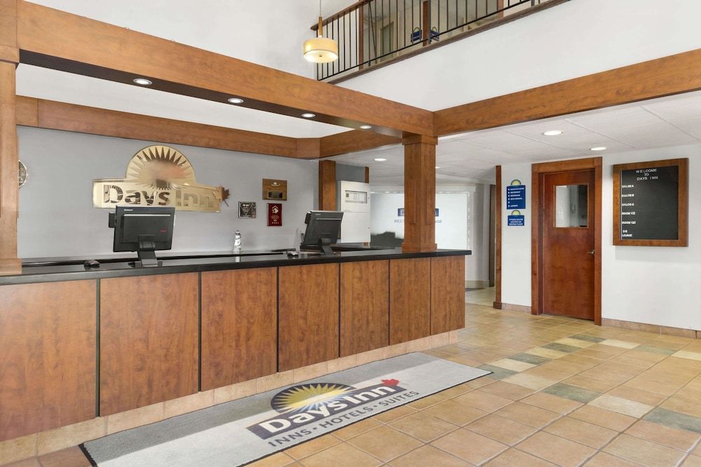 Days Inn & Conference Center by Wyndham Bridgewater 2