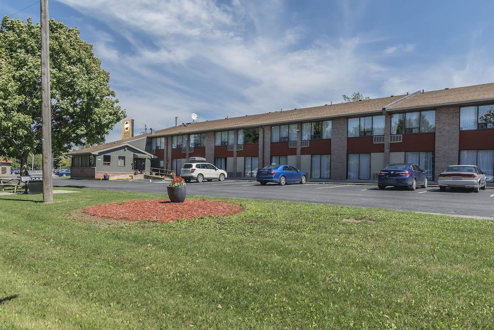 Maple Crest Inn -1 estrellas en Kingston