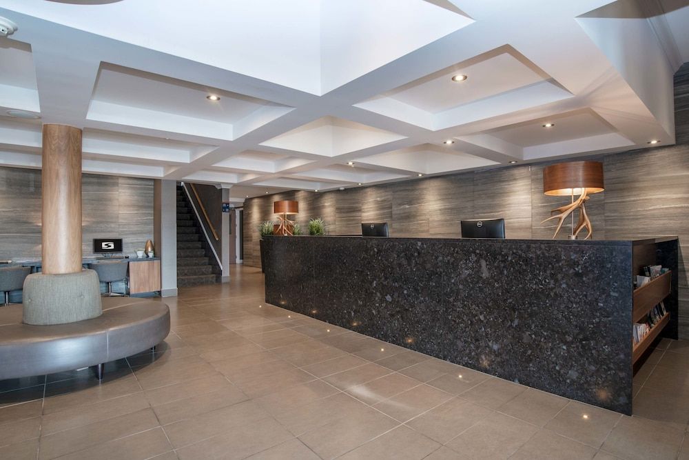 Sandman Hotel & Suites Vernon 3