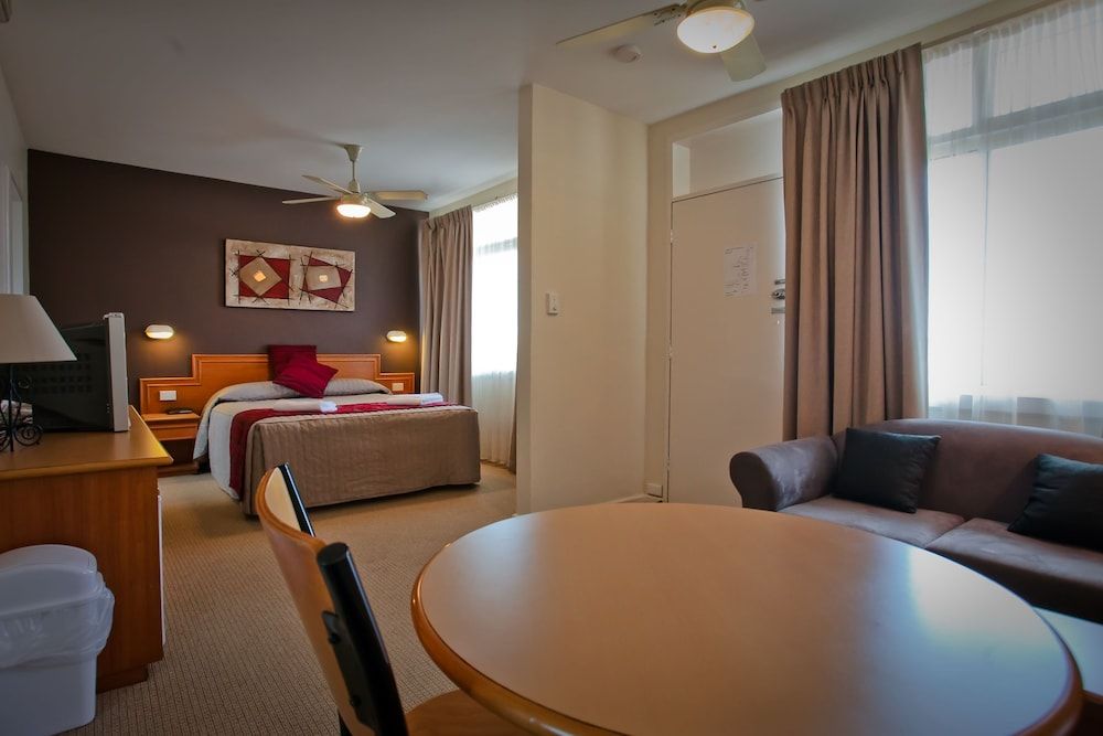 Abbotsleigh Motor Inn 3