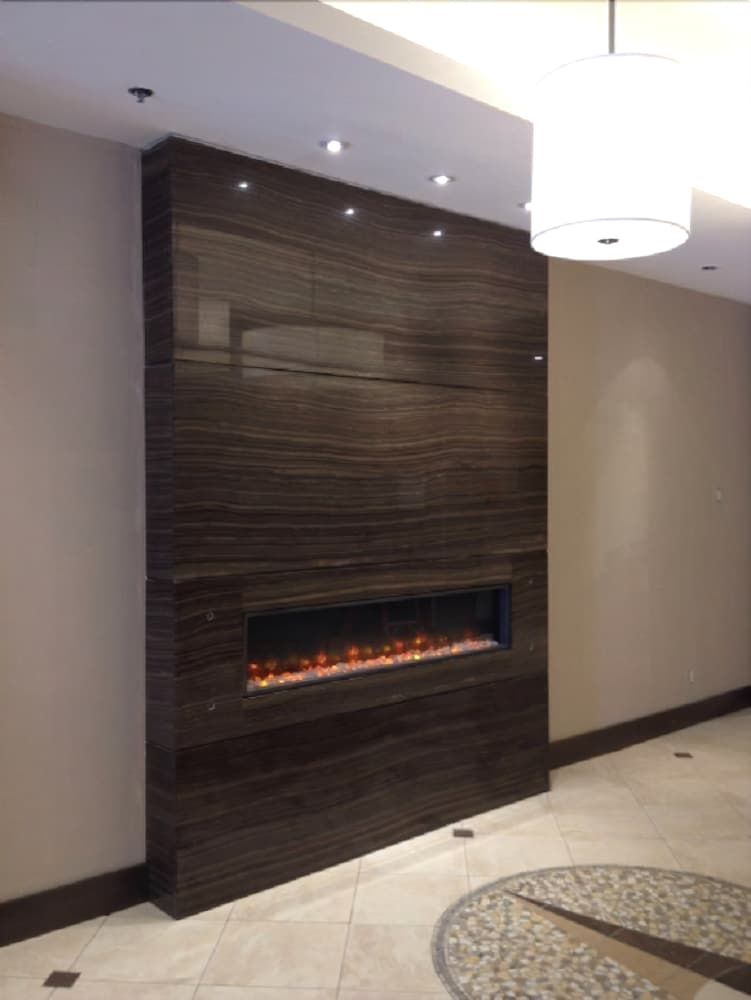 Holiday Inn Express Vancouver-Metrotown (Burnaby) 2