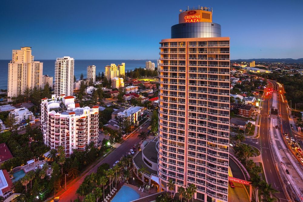 Crowne Plaza Surfers Paradise 1