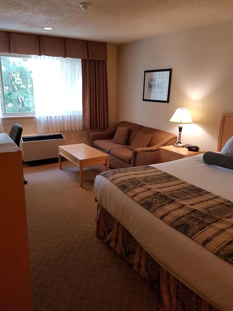 SureStay Plus Hotel by Best Western Coquitlam 2
