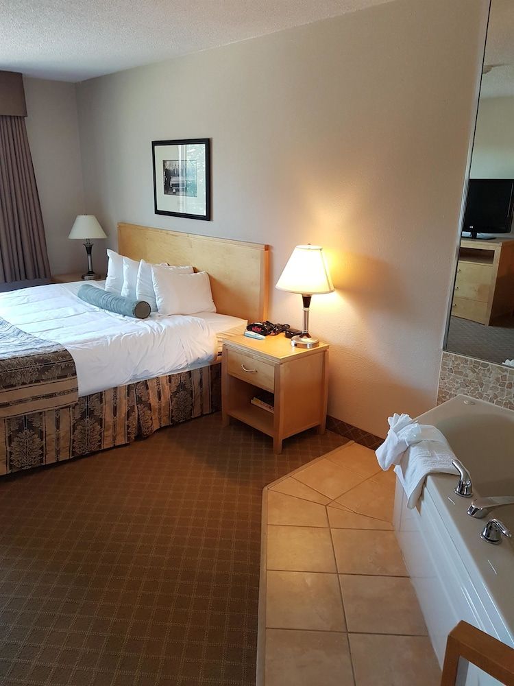 SureStay Plus Hotel by Best Western Coquitlam 3