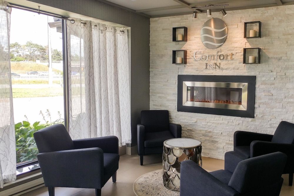 Comfort Inn Barrie 2