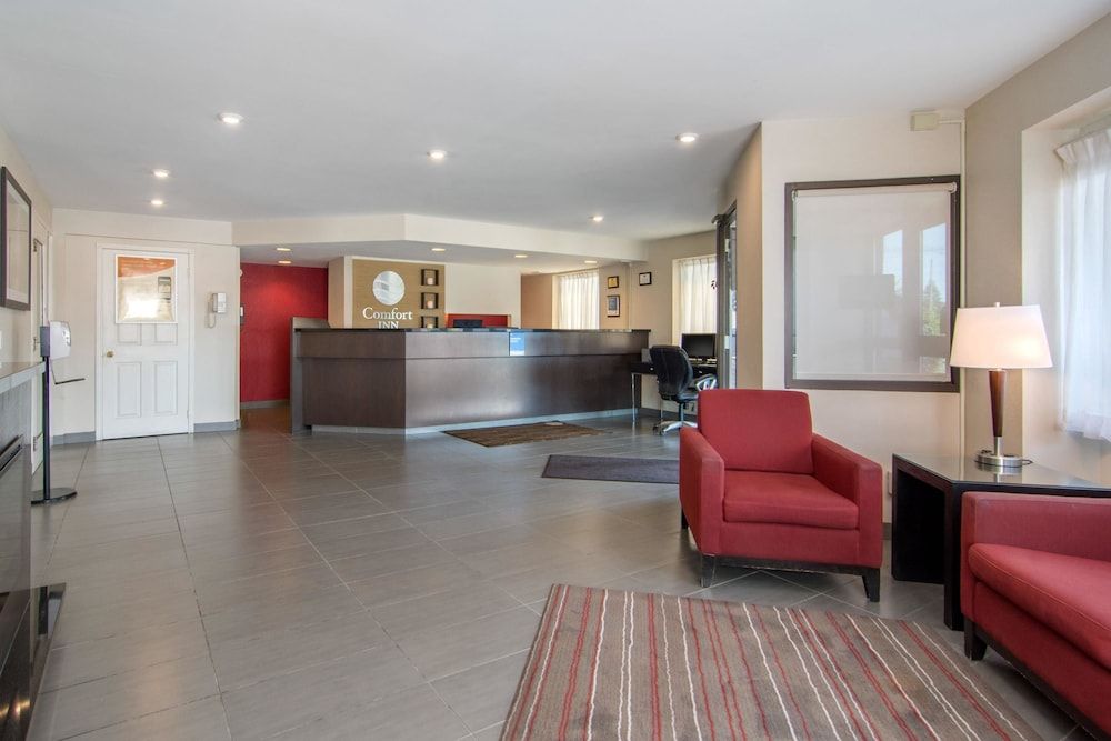 Comfort Inn Sudbury 2