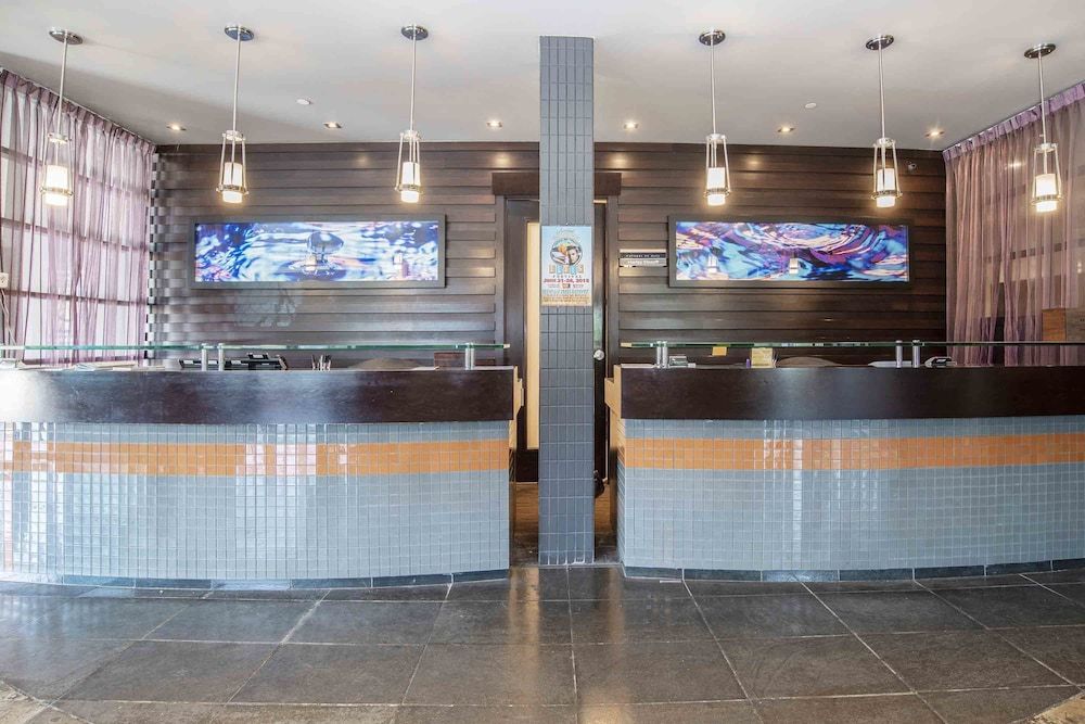 Sandman Hotel Penticton 2