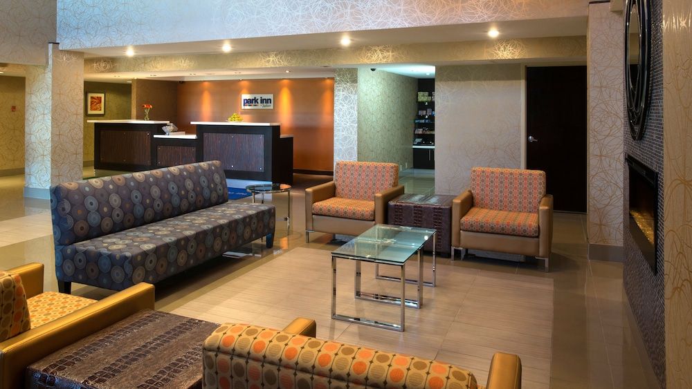 Park Inn By Radisson Toronto - Markham 3