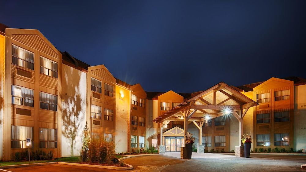 Best Western Plus Rose City Suites 3 estrelas em Welland