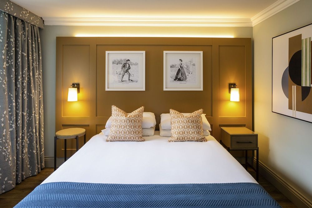 Mercure Farnham Bush Hotel 3