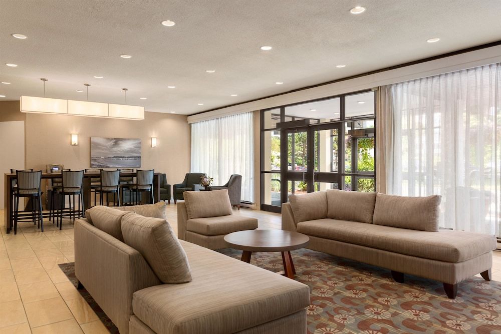 Travelodge by Wyndham Sydney 3