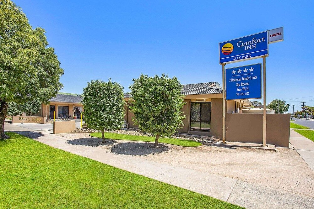 Comfort Inn May Park