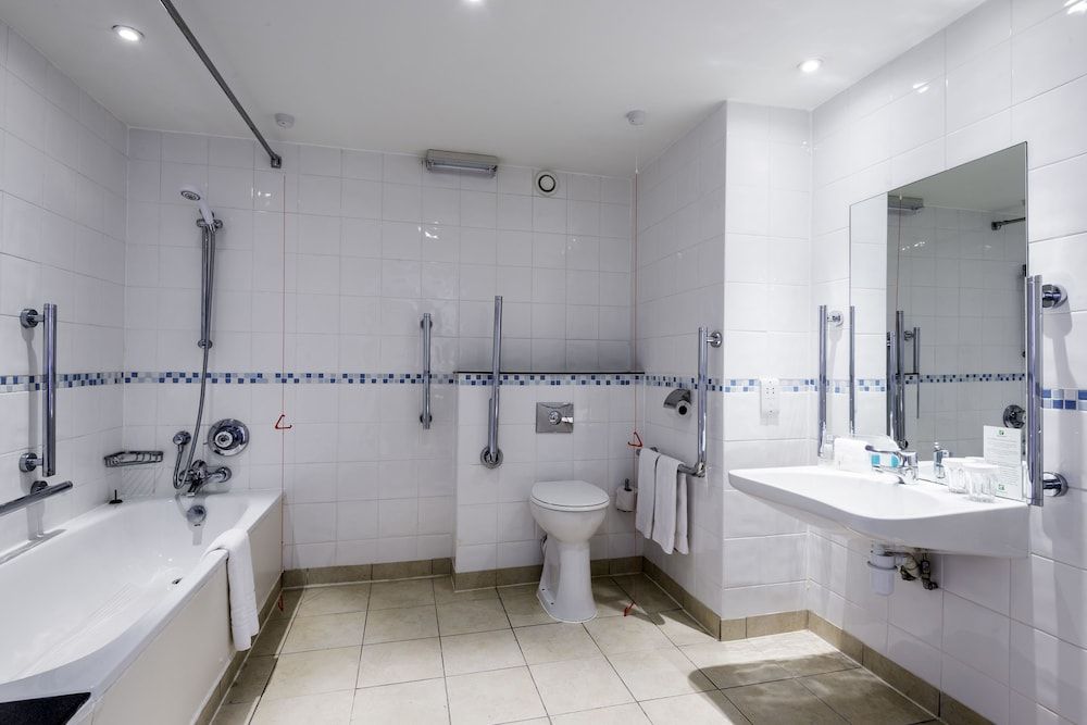 Holiday Inn London - Sutton 3