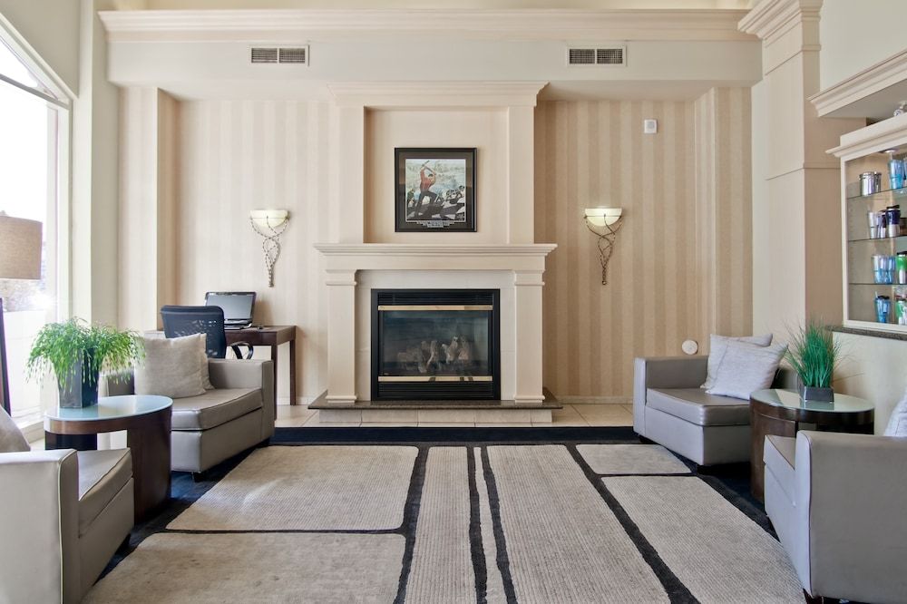 Holiday Inn Hotel & Suites St. Catharines Conference Center 2