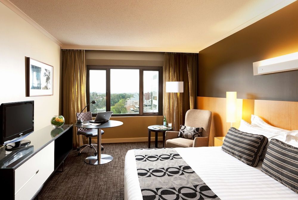 PARKROYAL Parramatta 1