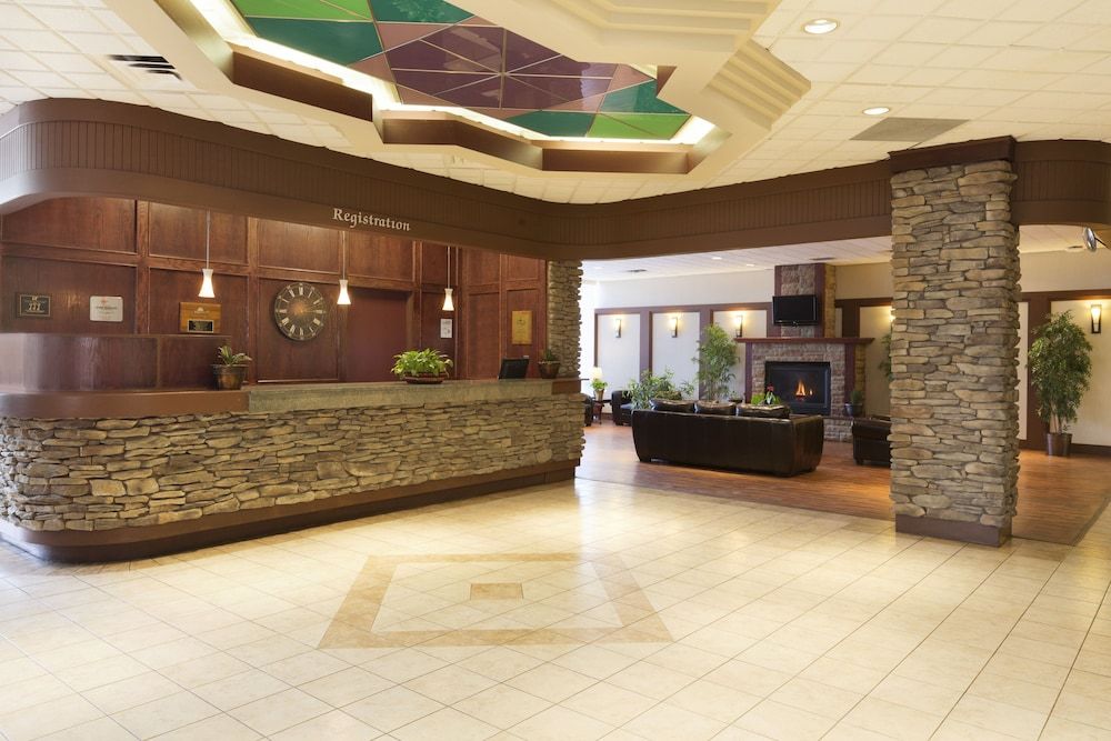 Days Inn by Wyndham Calgary South 2