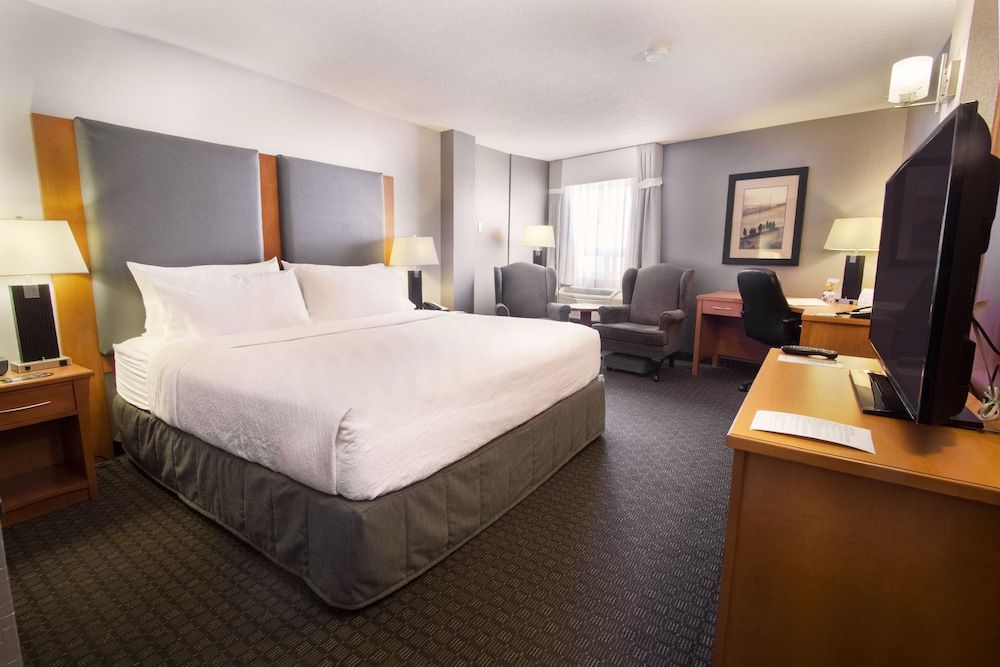 Holiday Inn Calgary-Airport 2