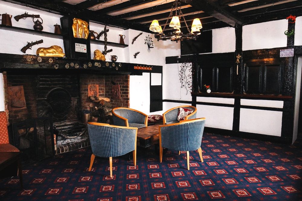 The Boship Lions Farm Hotel 3