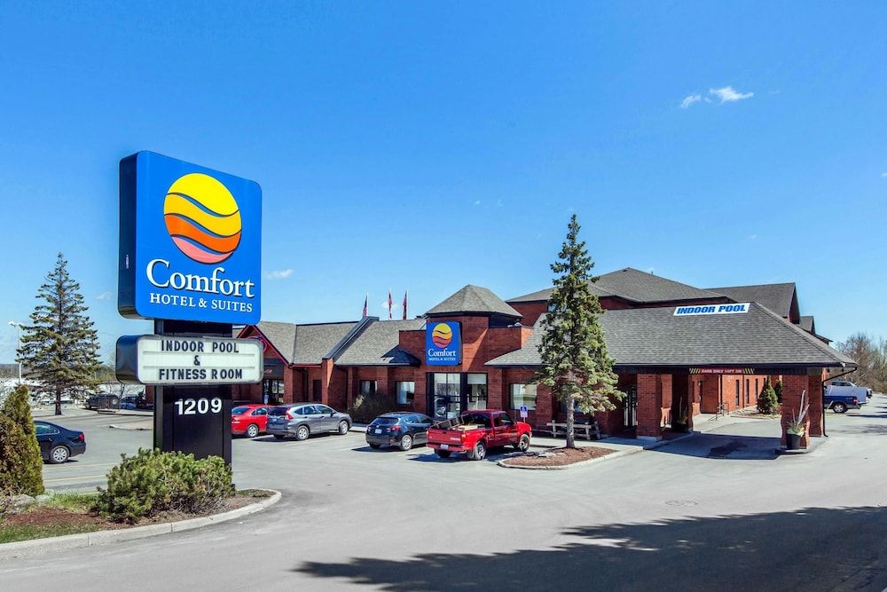Comfort Hotel & Suites 2 estrelas em Peterborough