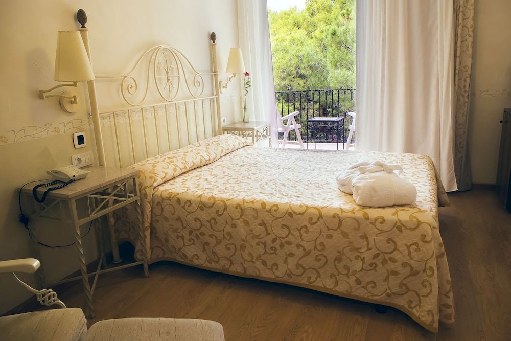 Thalasso Hotel El Palasiet 3