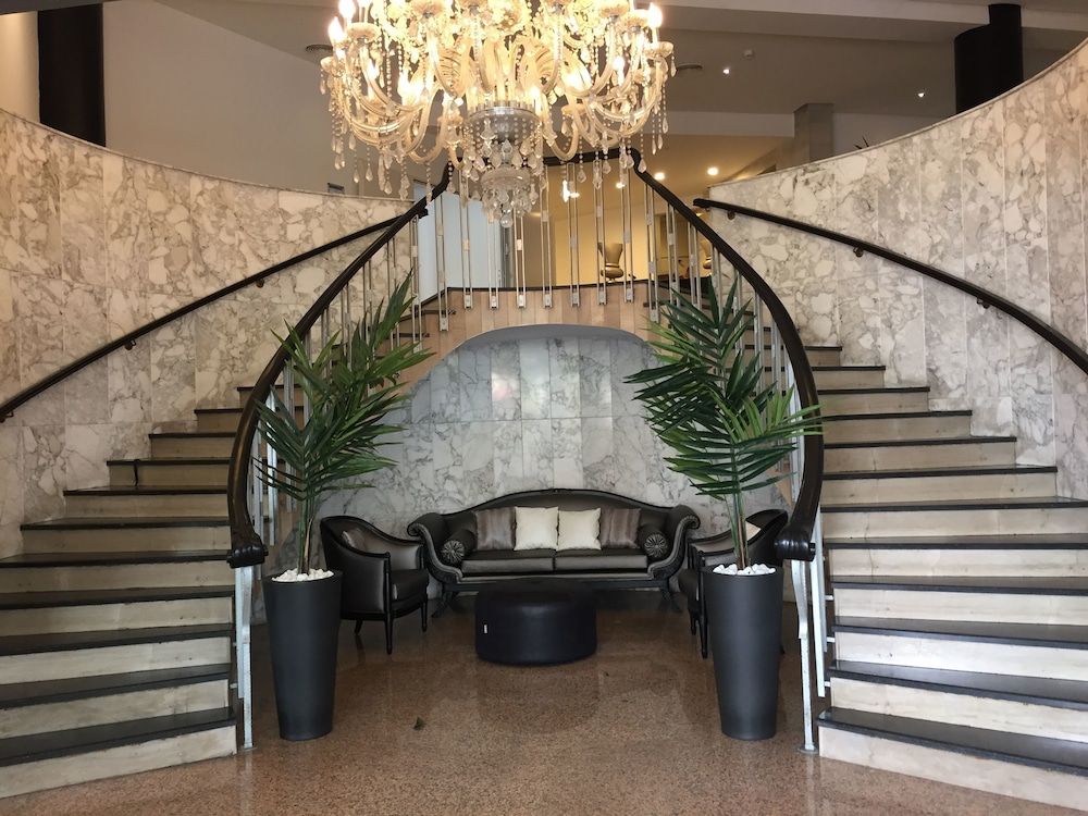 Ohtels Gran Hotel Almería 3