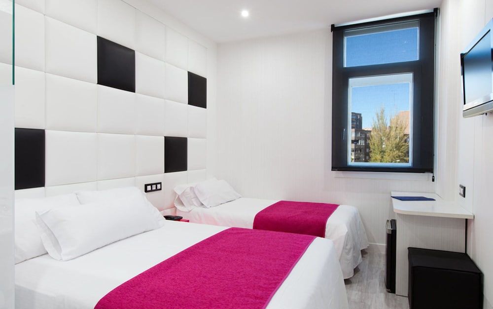 Hoteles Urbanos N Avenida de España 1