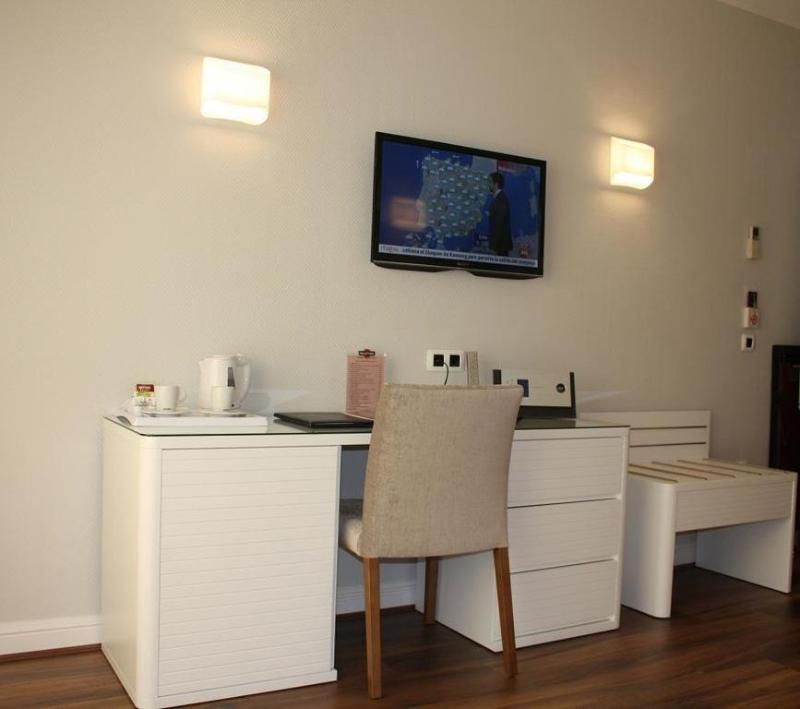 Las Rocas Playa Hotel 3