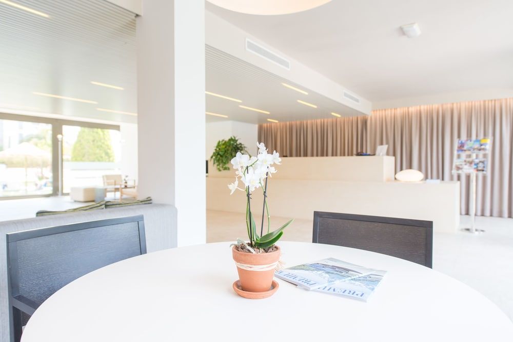 Atenea Park - Suites Apartments 2