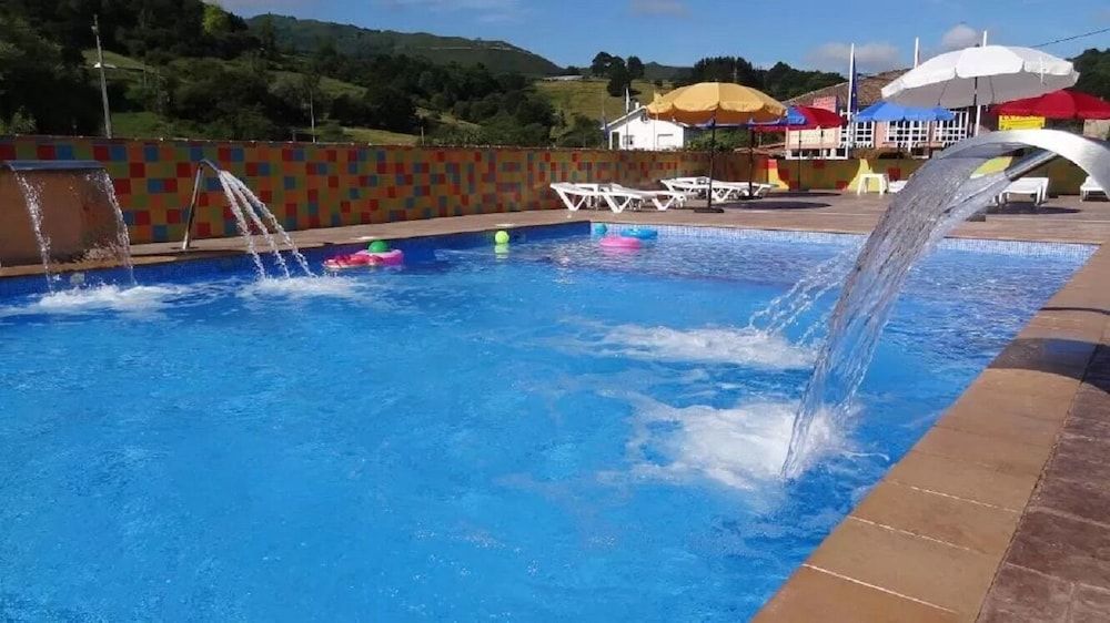 Grupo Hotelero La Pasera 3