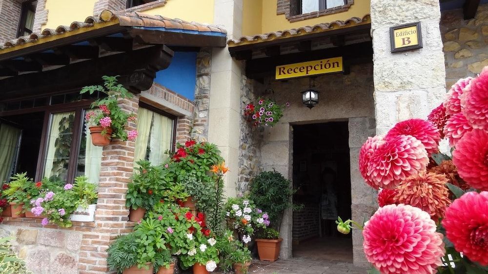 Grupo Hotelero La Pasera 2