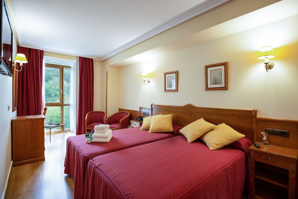 Hotel Ciudad Cangas De Onis 1