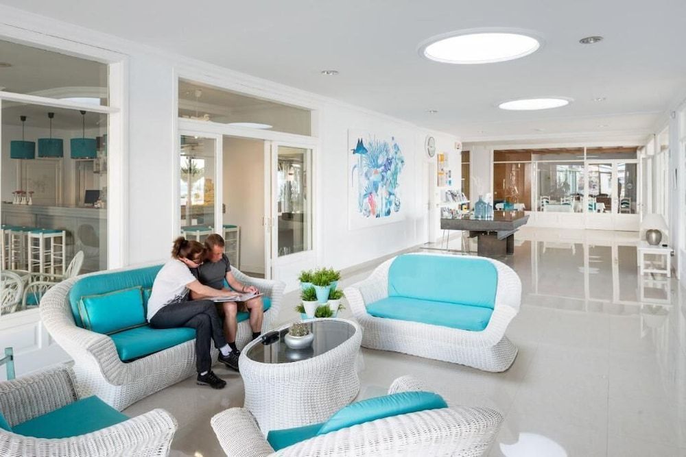 Neptuno Suites - Only Adults 2