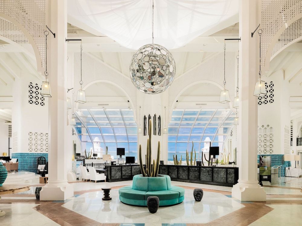 H10 Timanfaya Palace 1