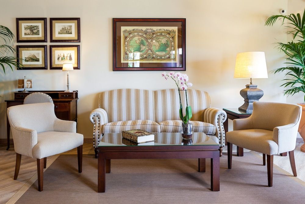 Apartamentos Ambassador 2