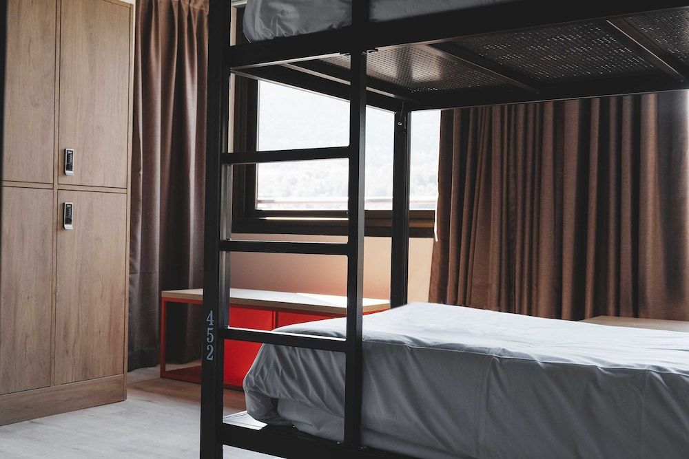 Font Andorra Hostel 2