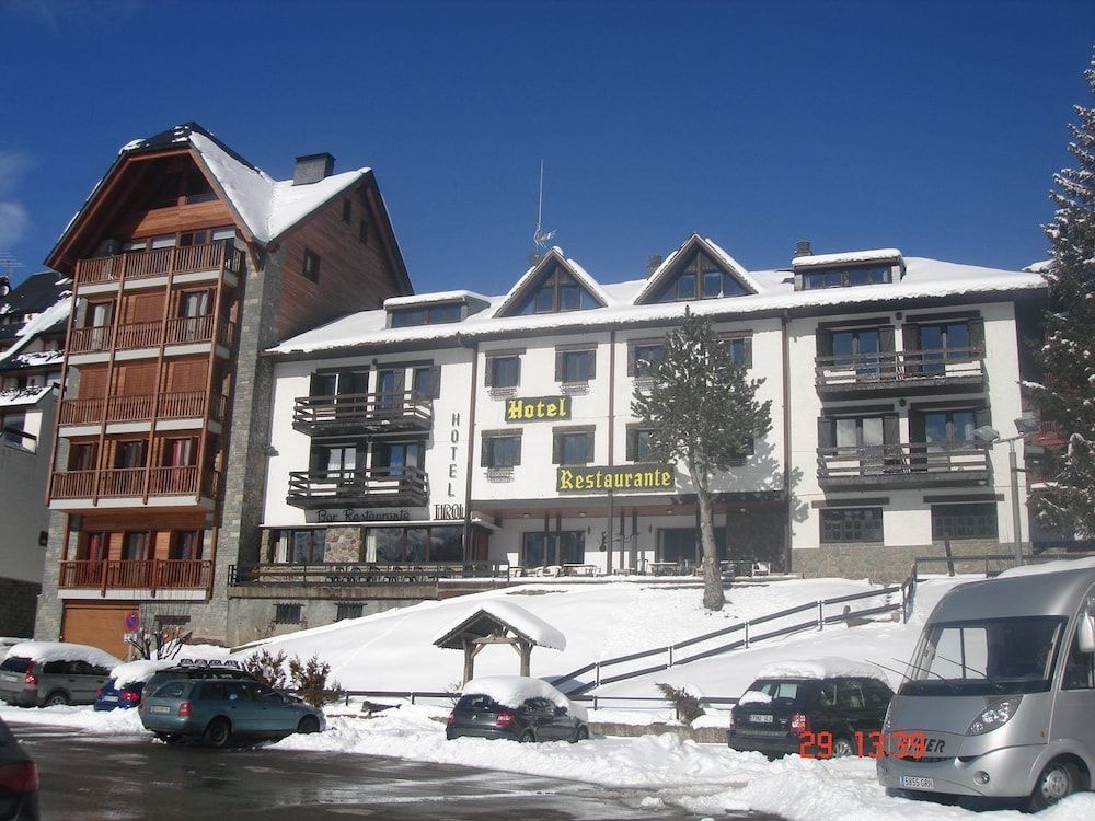 Hotel Tirol 2 estrelas em Formigal