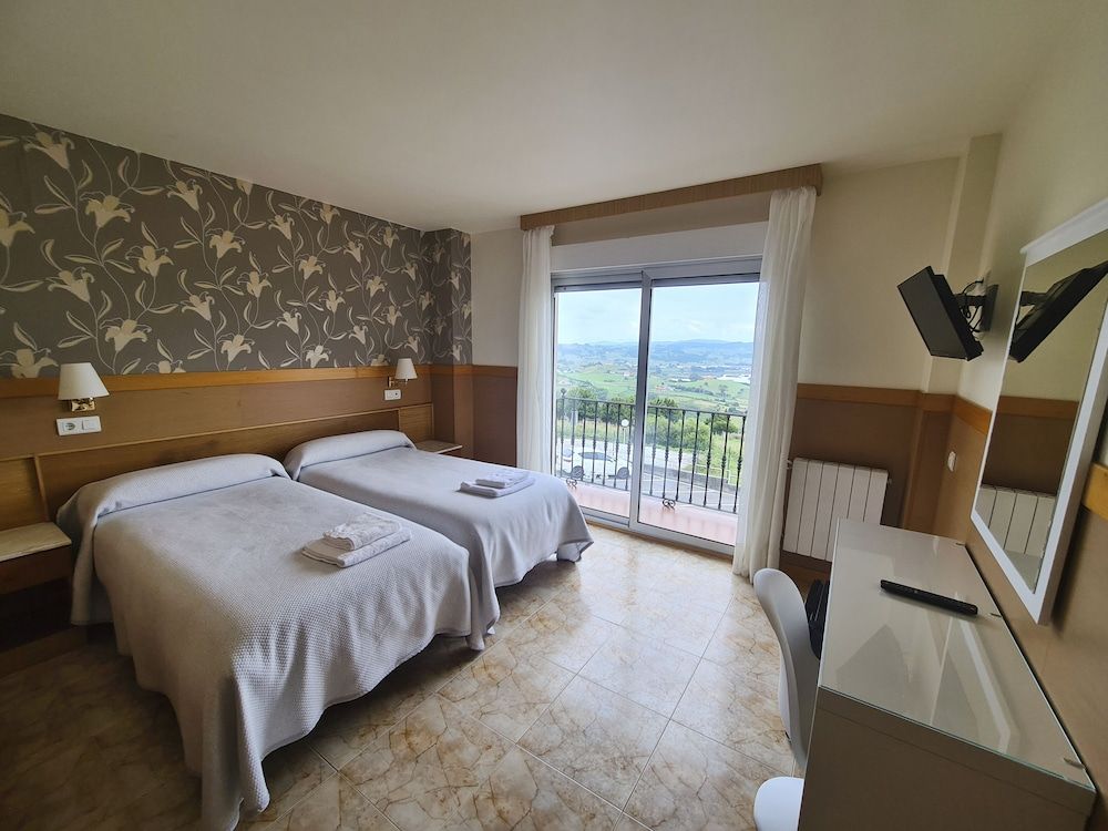 Hotel Ría de Suances 3