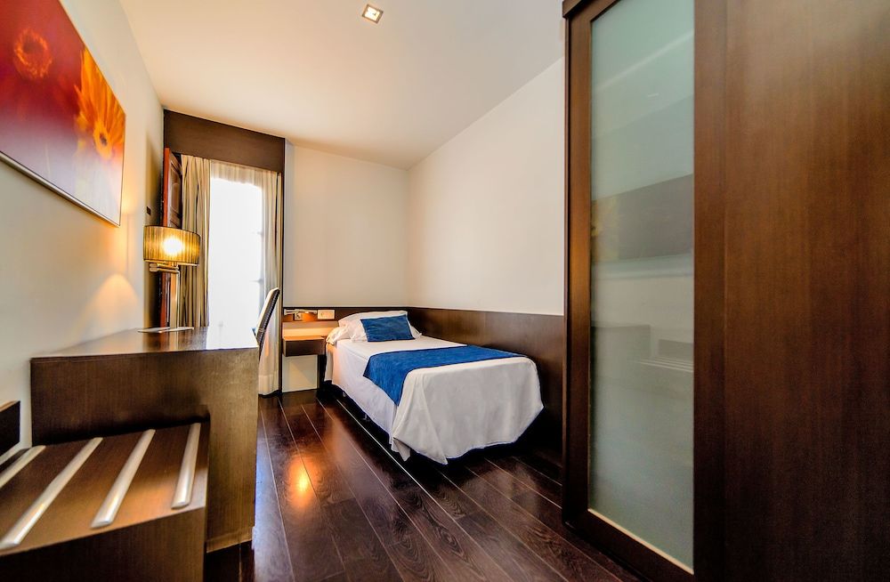 Apartamentos Pueblo Acantilado Suites 3