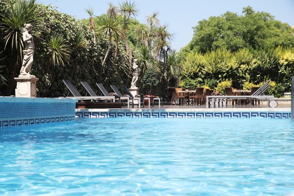 Augusta Club & Spa - Adults Only 1