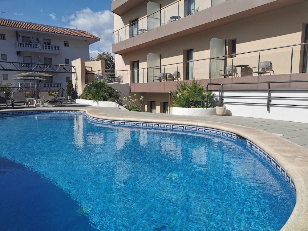 Petit Palau - Adults Only 1