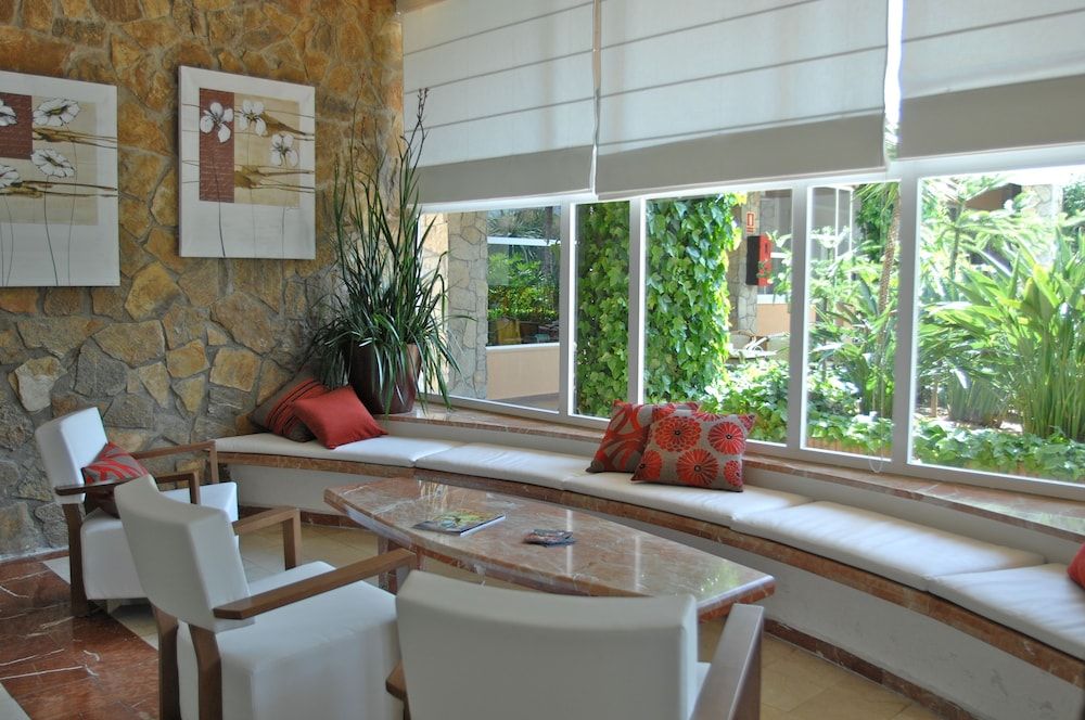 Pola Giverola Resort 2