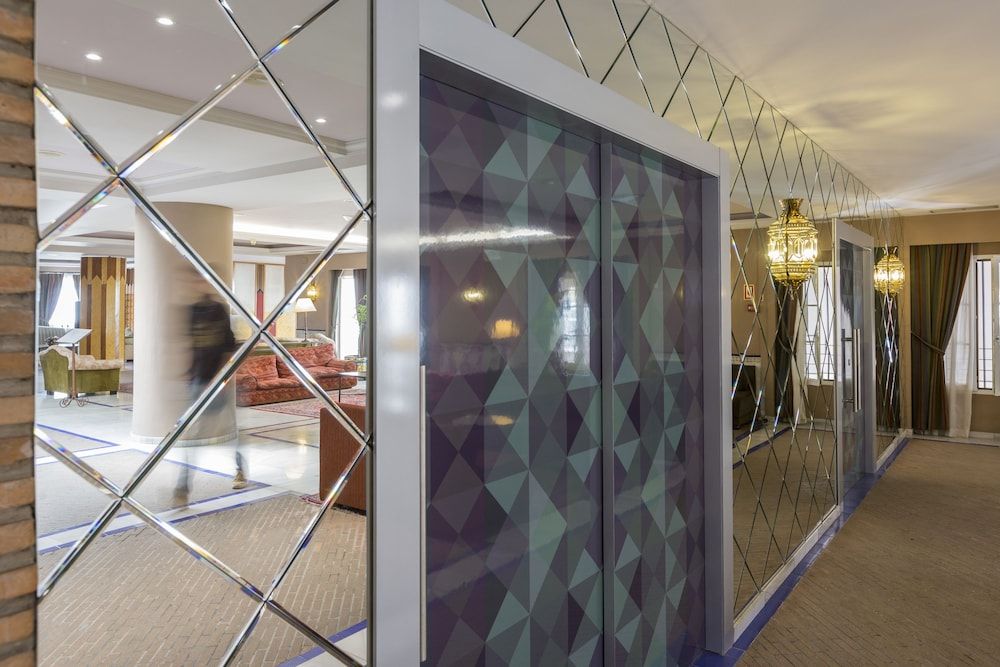 Hotel Macià Alfaros 3