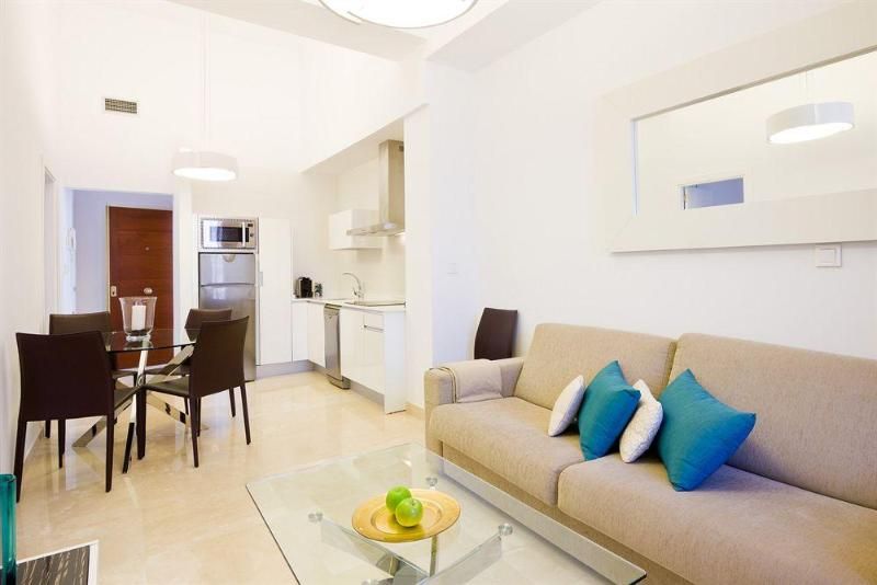 Habitat Suites Gran Via 17 Aptos 1