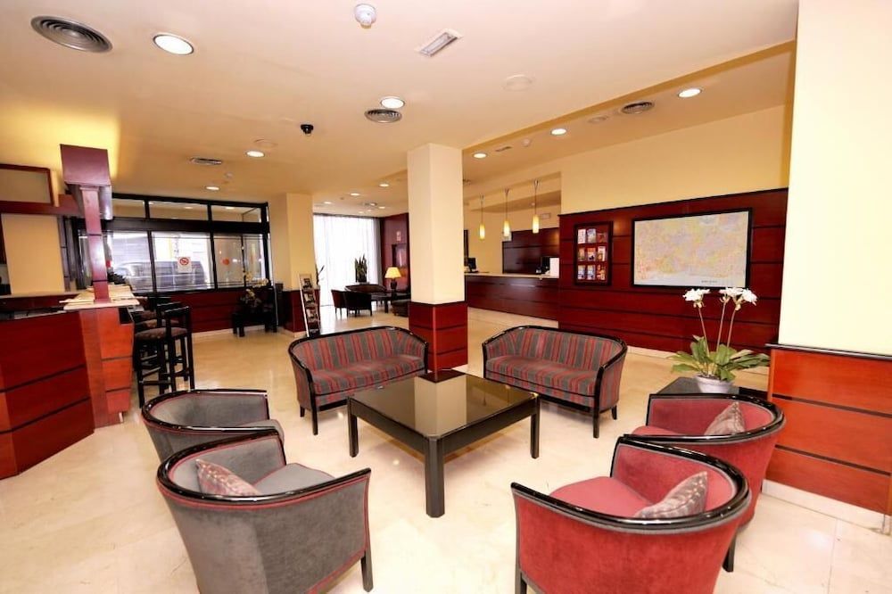 Hotel Glories 3