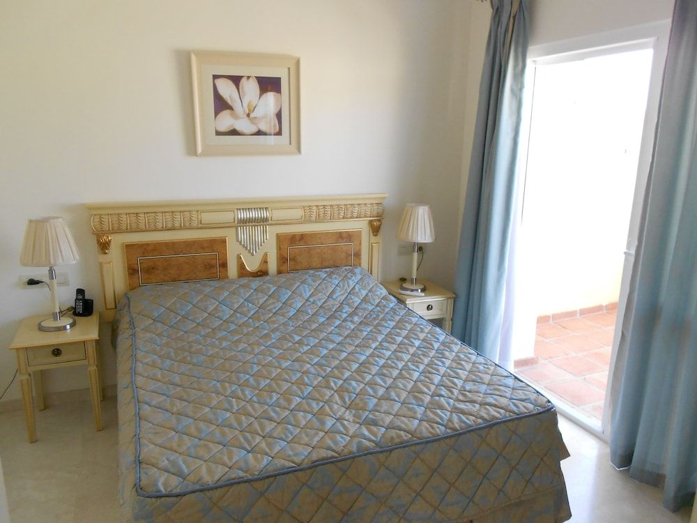 Colina del Paraíso by Checkin Hoteles 3