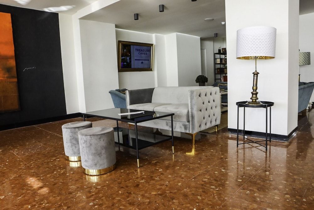 Fay Victoria Beach 2