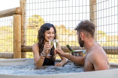 Hotel Selwo Lodge - Animal Park Tickets Included 2