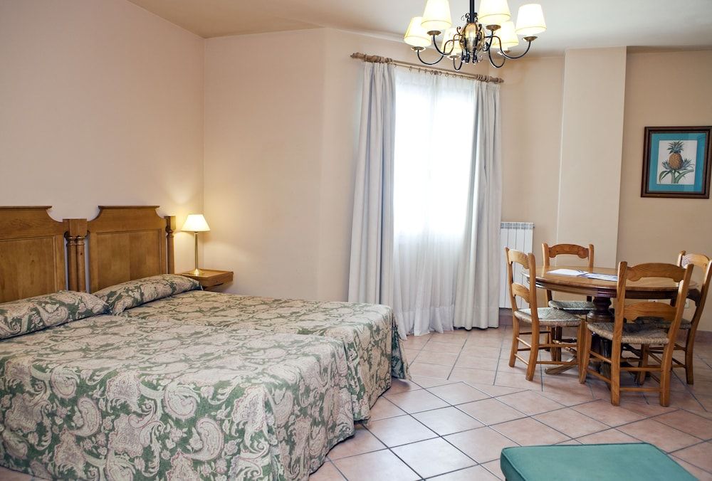 Aparthotel Trevenque 3